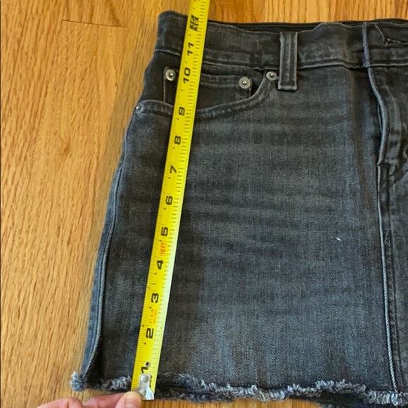 Levi’s Denim Skirt - Picture 5 of 6